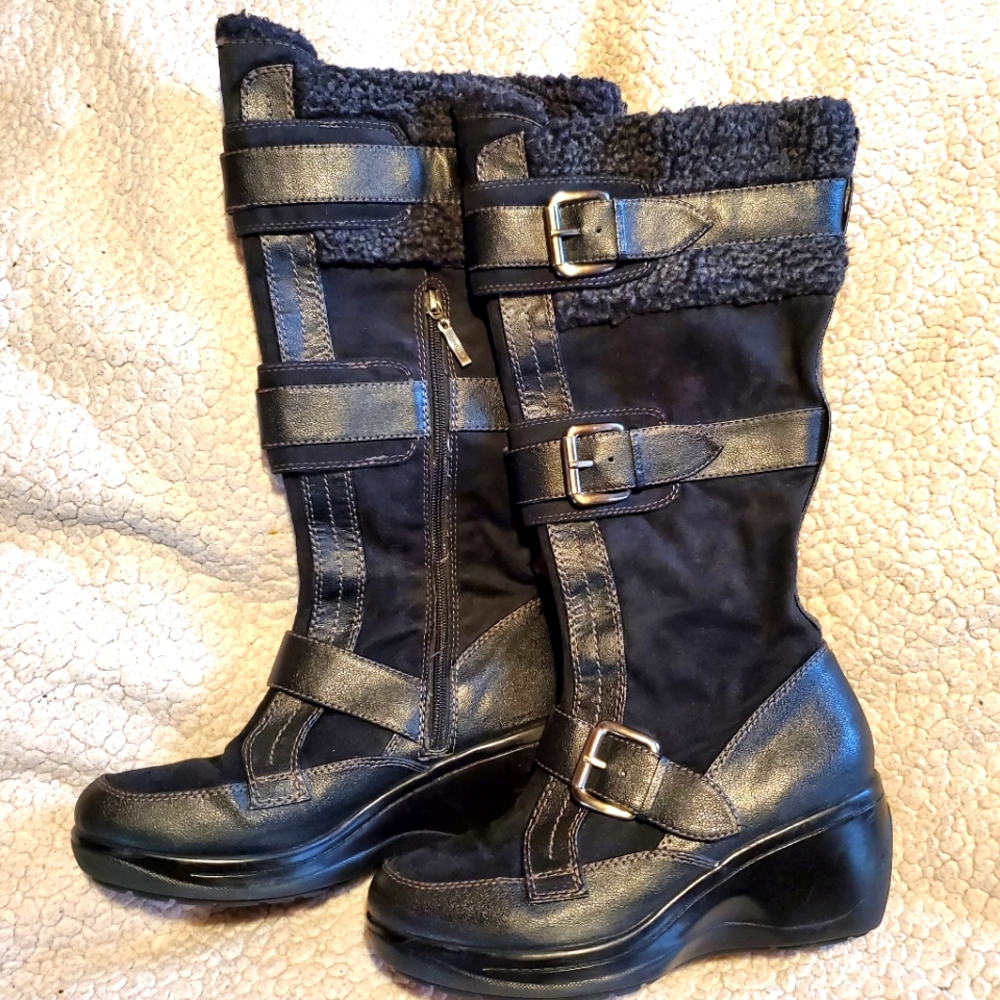 Report Reagan boots